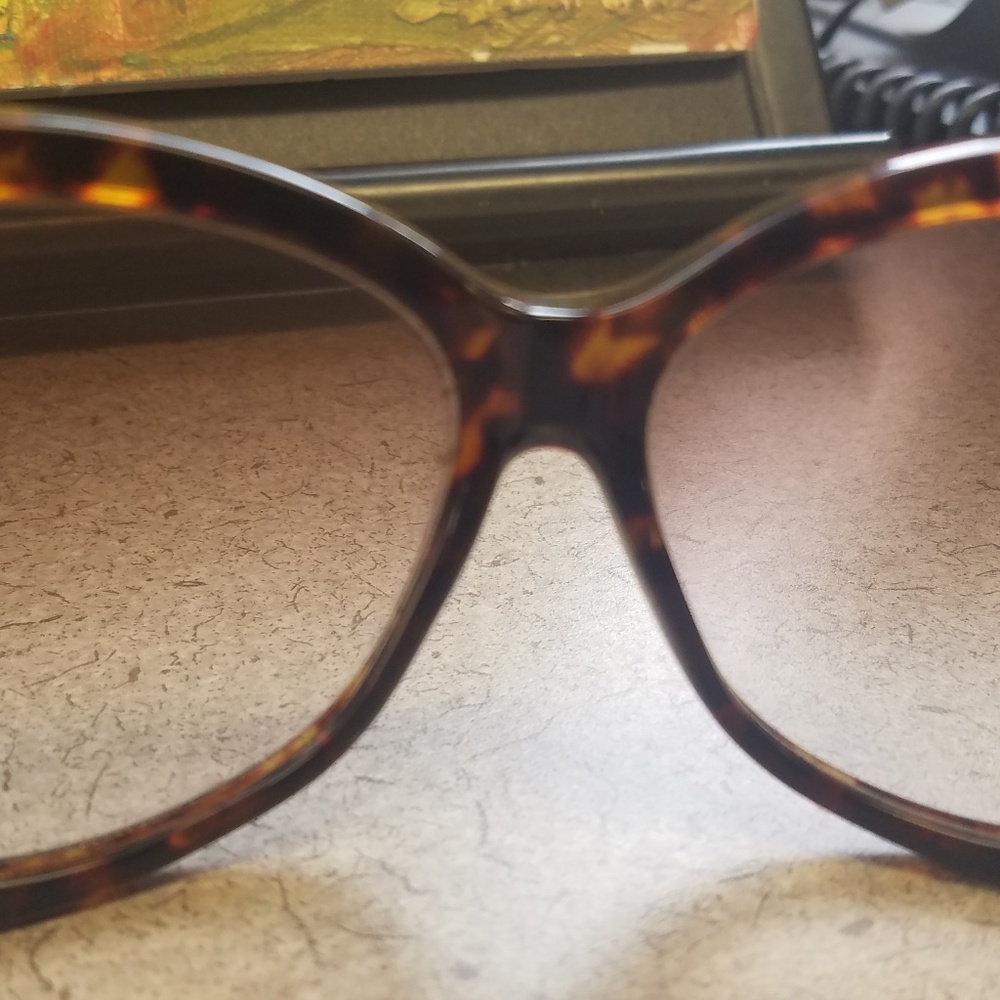 Bebe Sunglasses - image 6